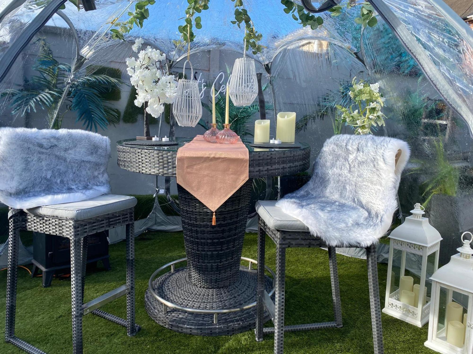 Mini Love Island Style Guest House Includes Personal Hot 24 Hour Swimming Pool, Outdoor Bathtub, Heated Dining Dome And Fire Pit, All This Is Secretly Located In The Busy Suburbs Of Nottingham Bagian luar foto
